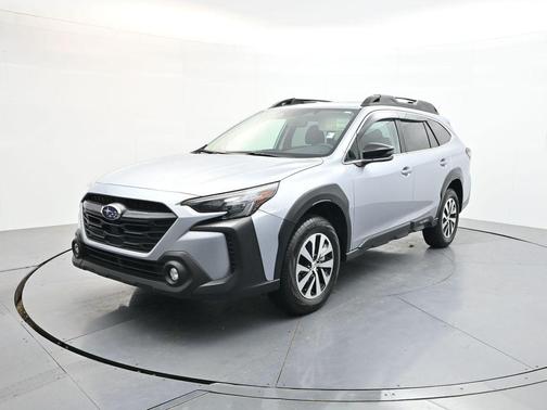 Ice Silver Metallic 2025 Subaru Outback Premium