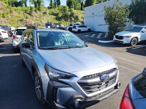 Ice Silver Metallic 2025 Subaru Outback Premium