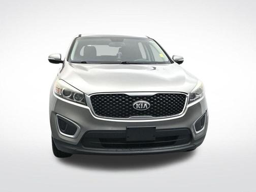 Titanium Silver 2017 Kia Sorento L