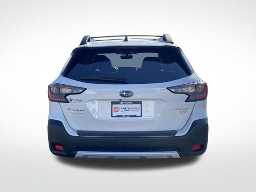 Crystal White Pearl 2024 Subaru Outback Limited XT