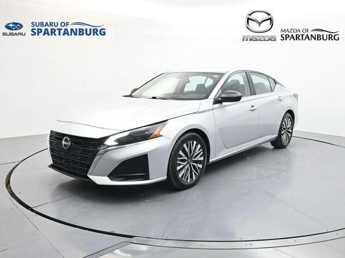 Brilliant Silver Metallic 2024 Nissan Altima 2.5 SV