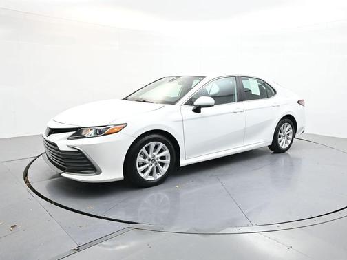 White 2024 Toyota Camry LE