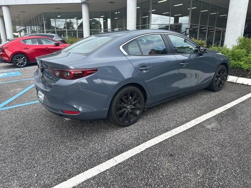 2022 Mazda Mazda3 Carbon Edition