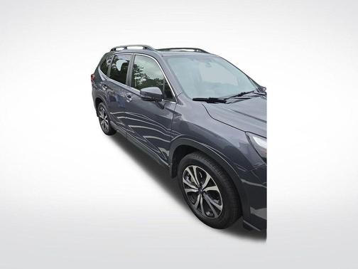 Magnetite Gray Metallic 2023 Subaru Forester Limited