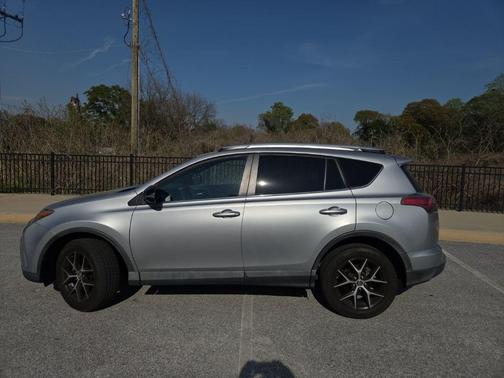 2016 Toyota RAV4 SE