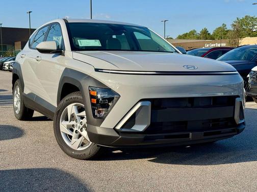 Cyber Gray Metallic 2026 Hyundai KONA SE