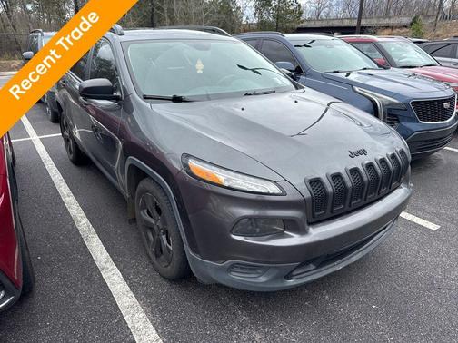 2017 Jeep Cherokee Sport