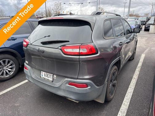 2017 Jeep Cherokee Sport