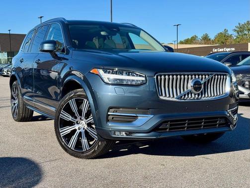 2024 Volvo XC90 B6 Ultimate Bright Theme 7-Seater