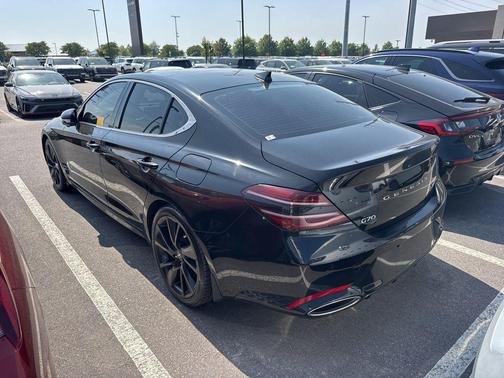 Vik Black 2022 Genesis G70 3.3T RWD