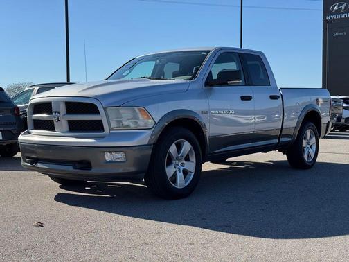 Bright Silver Metallic Clearcoat 2011 Dodge Ram 1500 SLT
