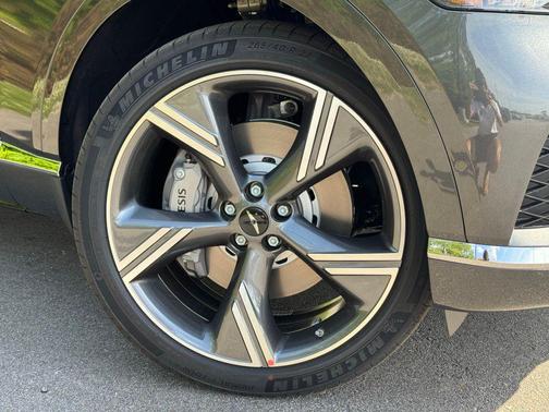 Makalu Gray 2025 Genesis GV80 3.5T