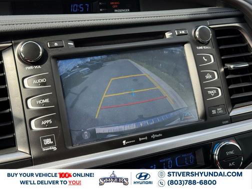 Midnight Black Metallic 2019 Toyota Highlander Hybrid Platinum