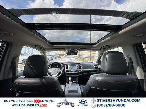 Midnight Black Metallic 2019 Toyota Highlander Hybrid Platinum