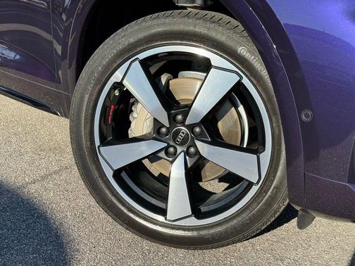 2023 Audi Q5 45 S line Prestige