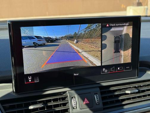 2023 Audi Q5 45 S line Prestige