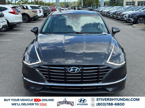 2022 Hyundai SONATA SE