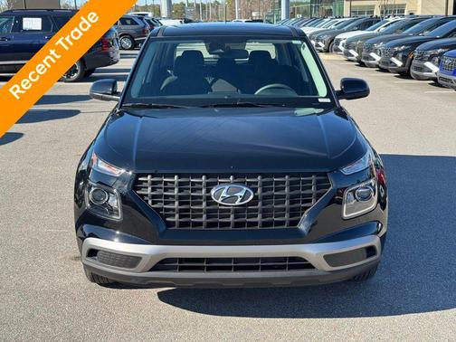 2025 Hyundai VENUE SE