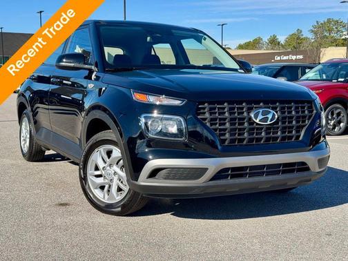 2025 Hyundai VENUE SE