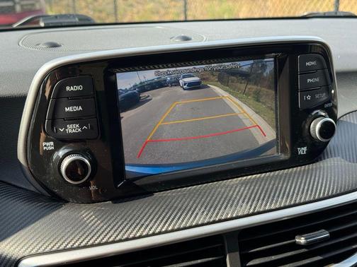 2020 Hyundai TUCSON SE