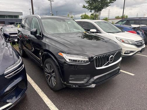 Onyx Black Metallic 2020 Volvo XC90 T5 Momentum