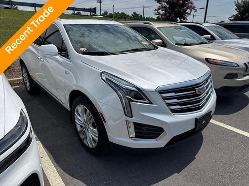Crystal White Tricoat 2017 Cadillac XT5 Premium Luxury