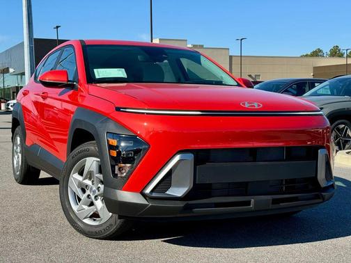 2025 Hyundai KONA SE