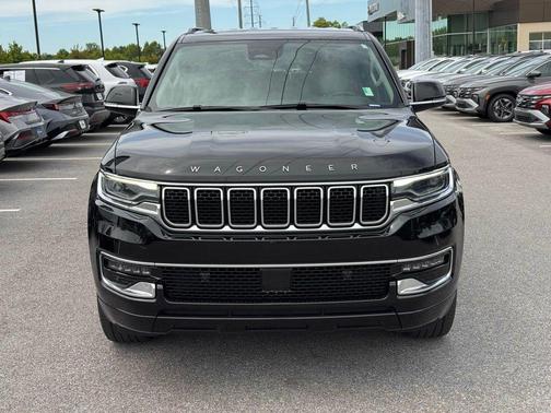 Diamond Black Crystal Pearlcoat 2023 Jeep Wagoneer Series I 4x2