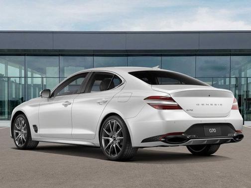 Uyuni White 2026 Genesis G70 2.5T RWD Prestige