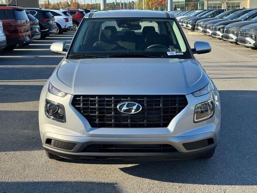 2026 Hyundai VENUE SE