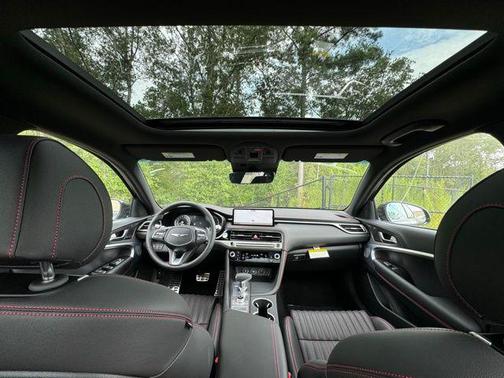 2025 Genesis G70 3.3T RWD Sport Advanced