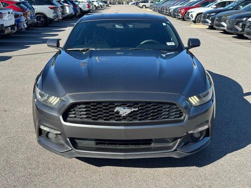 2016 Ford Mustang V6