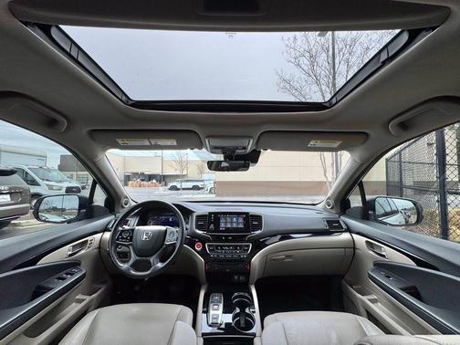 2021 Honda Pilot Touring 8-Passenger