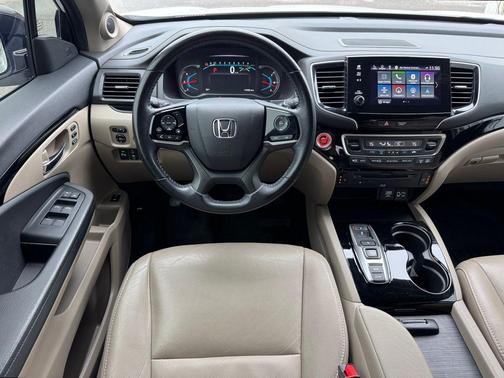 2021 Honda Pilot Touring 8-Passenger