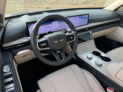 2025 Genesis GV80 2.5T