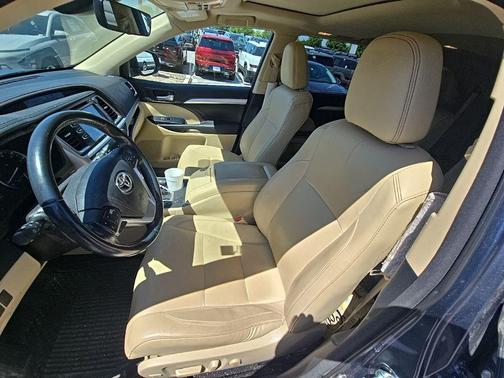 Shoreline Mist 2017 Toyota Highlander XLE