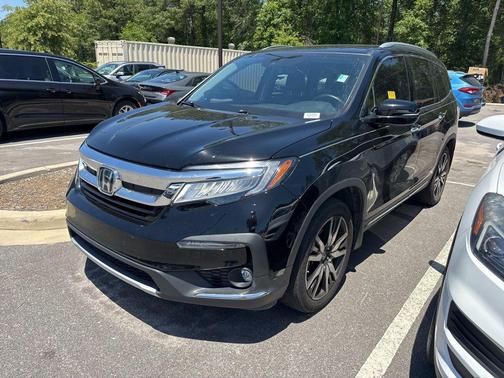 2019 Honda Pilot Touring 8-Passenger