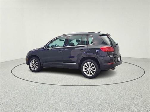 2017 Volkswagen Tiguan 2.0T Wolfsburg Edition
