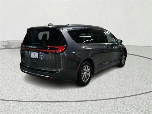 2021 Chrysler Pacifica Touring