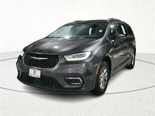 2021 Chrysler Pacifica Touring