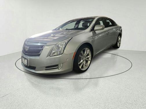 Radiant Silver Metallic 2016 Cadillac XTS Premium