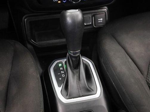 2020 Jeep Renegade Altitude