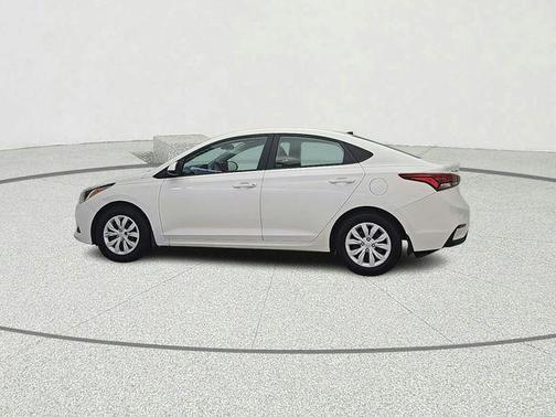2021 Hyundai Accent SE