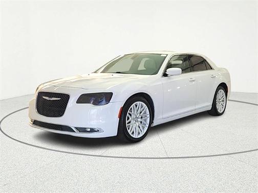 2018 Chrysler 300 Touring