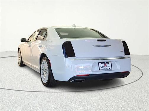 2018 Chrysler 300 Touring