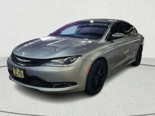 2016 Chrysler 200 S