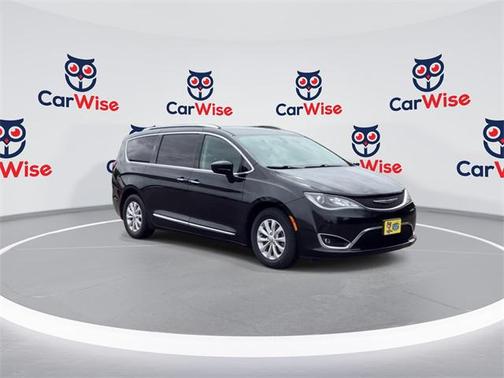 2018 Chrysler Pacifica Touring-L