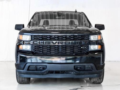 2022 Chevrolet Silverado 1500 Custom