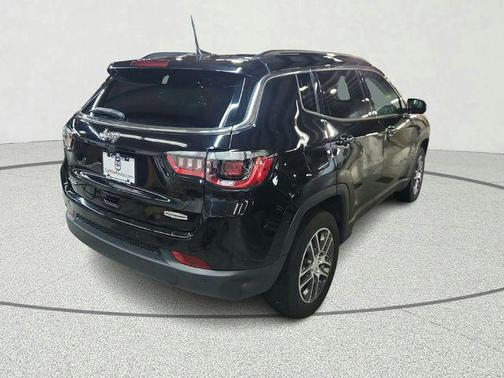 Diamond Black Crystal Pearlcoat 2020 Jeep Compass Latitude