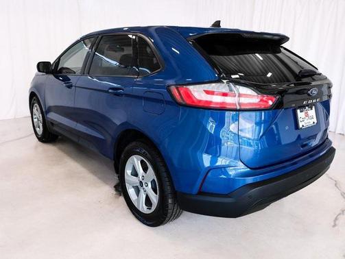 2021 Ford Edge SE
